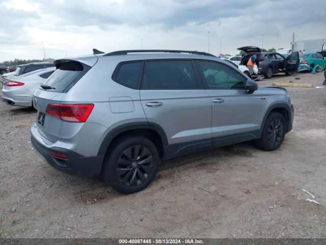 3VV5X7B2XRM043006 Volkswagen Taos 1.5t S