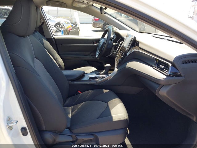 Toyota CAMRY LE 2022 4T1C11AK8NU685635 Image 5