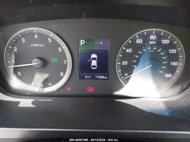 2017 Hyundai Sonata Sport მანქანა იყიდება აუქციონზე, vin: 5NPE34AF2HH487725, აუქციონის ნომერი: 40087499