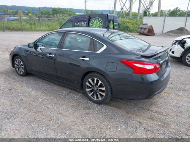 2017 NISSAN ALTIMA 1N4AL3AP9HC217104 Photo 2