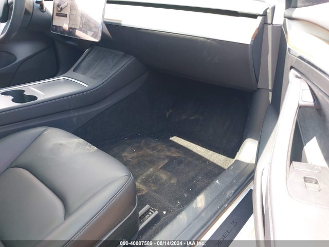 2023 TESLA MODEL 3 5YJ3E1EA8PF671935 Photo 4
