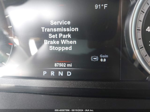 1C6RR7GT5JS153279 RAM 1500 Big Horn Quad Cab 4x4 6'4 Box