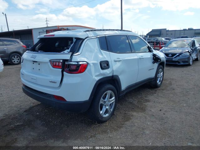 3C4NJDBN7RT578499 Jeep Compass Latitude