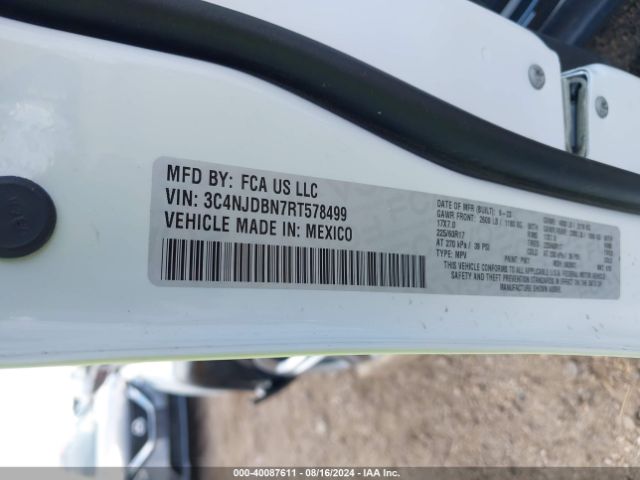 3C4NJDBN7RT578499 Jeep Compass Latitude