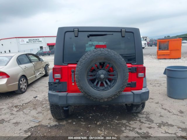 1C4BJWDG5GL332878 Jeep Wrangler Unlimited Sport