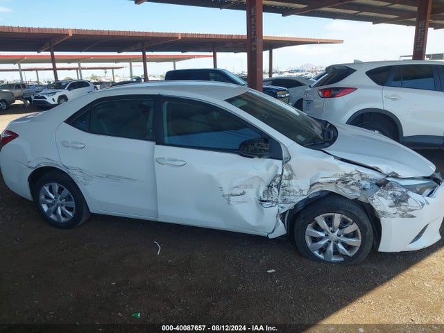 Toyota COROLLA LE 2016 5YFBURHE7GP377961 Image 13