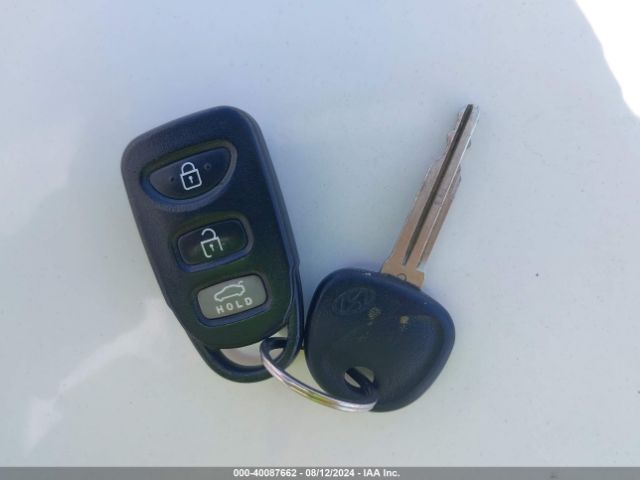 5NPDH4AE1EH501260 Hyundai ELANTRA SE