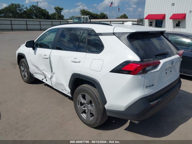 Toyota Rav4 Xle 2024 2T3W1RFV4RC262838 Image 3