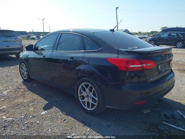 Ford FOCUS SE 2015 1FADP3F28FL299385 Image 3