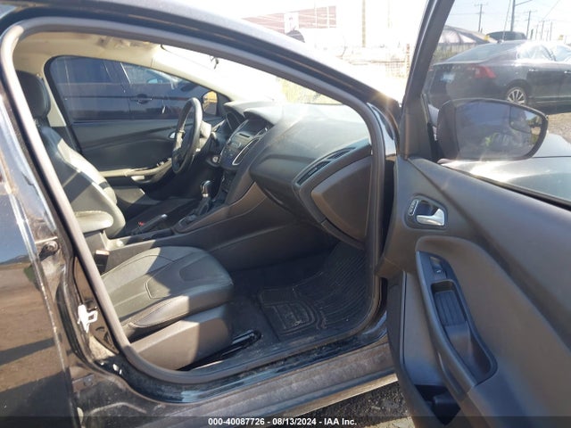 Ford FOCUS SE 2015 1FADP3F28FL299385 Image 5