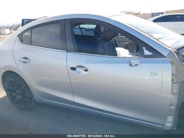 3MZBN1V72HM123293 Mazda Mazda3 Touring