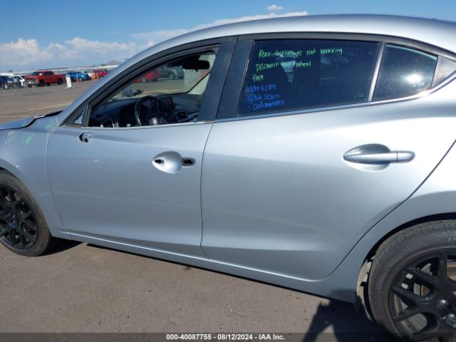 3MZBN1V72HM123293 Mazda Mazda3 Touring