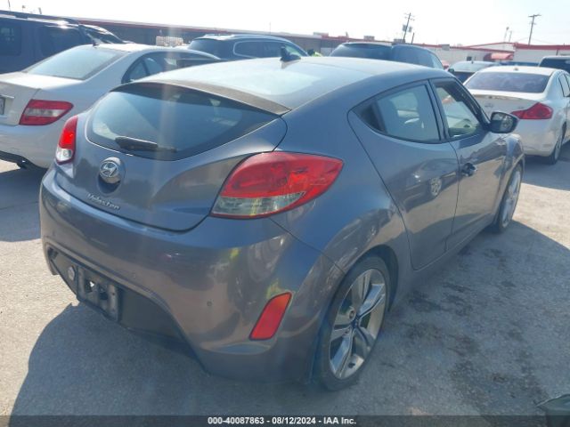 KMHTC6ADXEU188658 Hyundai Veloster Base W/black