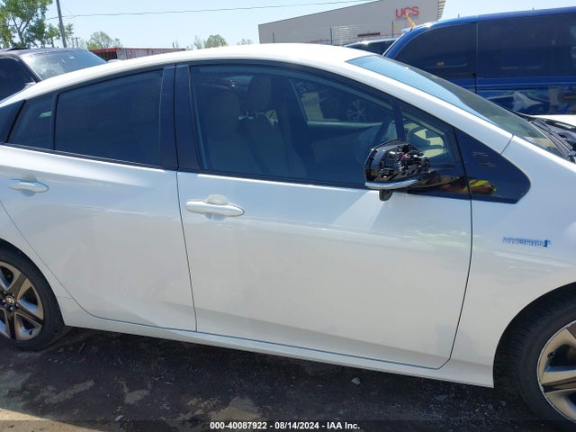 Toyota PRIUS XLE 2019 JTDKARFU2K3069262 Image 14