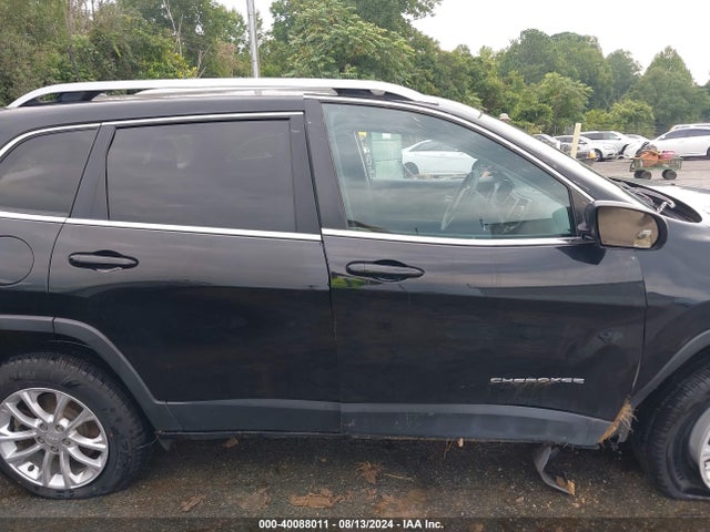 1C4PJMCB2KD237536 Jeep Cherokee Latitude 4x4