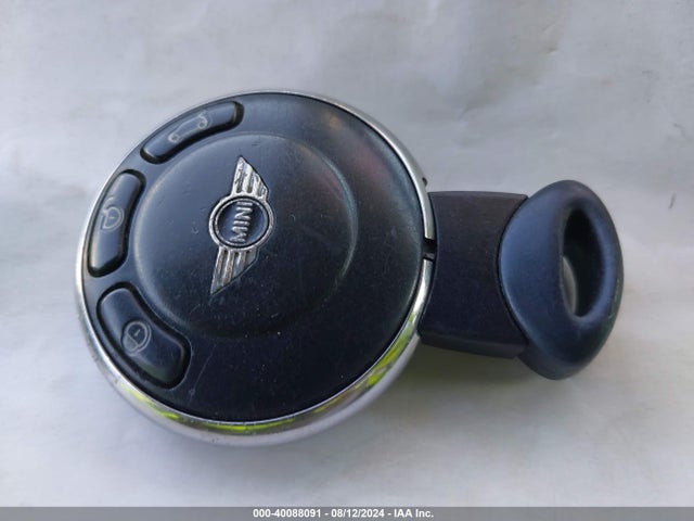 2011 MINI COOPER WMWSU3C53BT095349 Photo 10