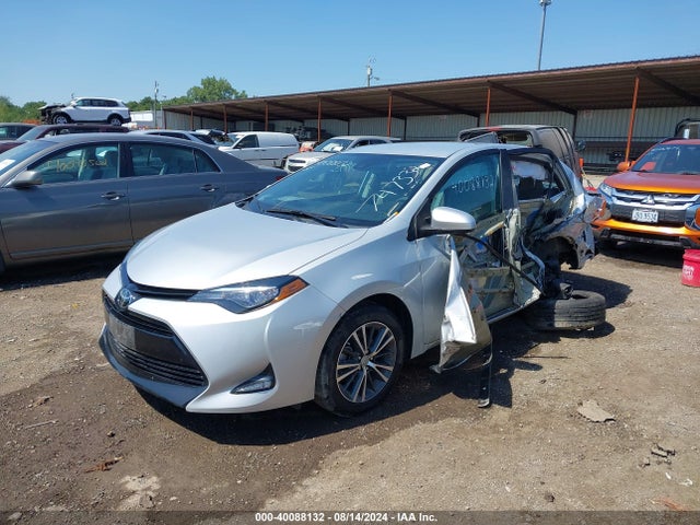 Toyota COROLLA LE 2017 2T1BURHE6HC747332 Image 2