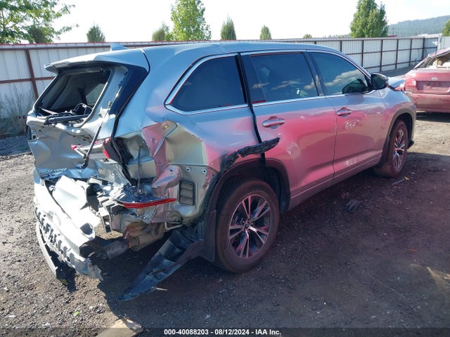 Toyota Highlander Le Plus 2017 5TDBZRFH8HS363185 Image 4