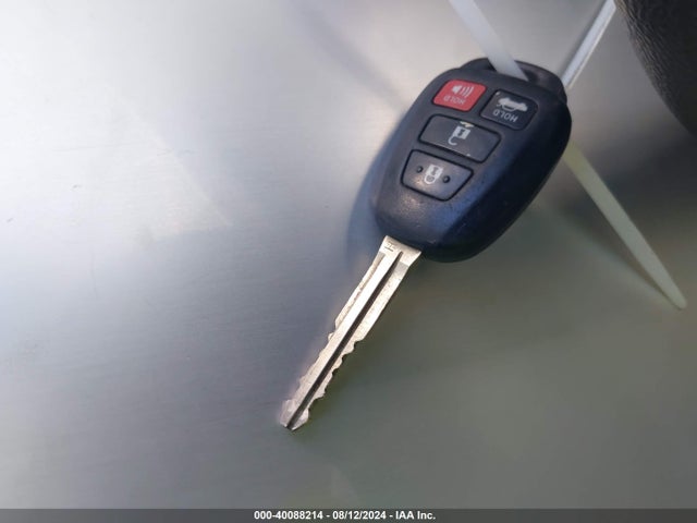 Toyota COROLLA LE 2016 5YFBURHE6GP515053 Image 11