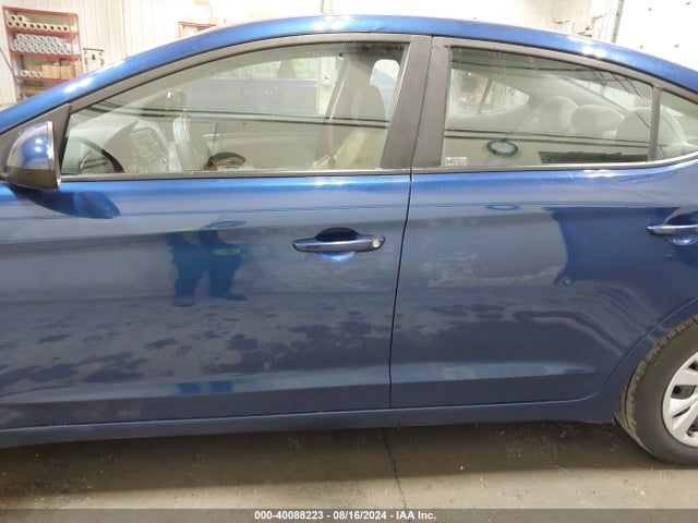 5NPD74LF8JH350033 Hyundai ELANTRA SE