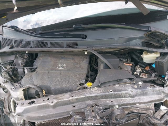 5TDYK3DCXGS713725 Toyota Sienna Xle 8 Passenger