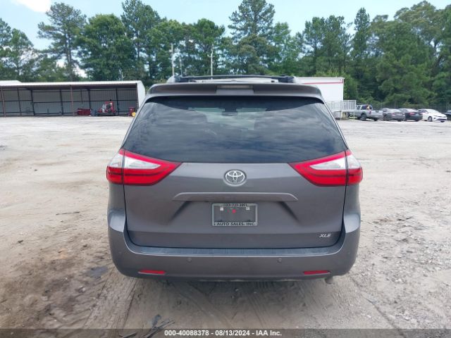 5TDYK3DCXGS713725 Toyota Sienna Xle 8 Passenger