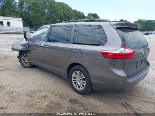 5TDYK3DCXGS713725 Toyota Sienna Xle 8 Passenger