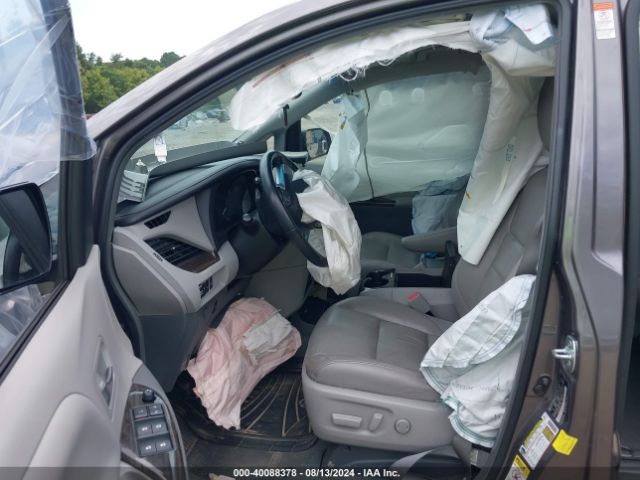 5TDYK3DCXGS713725 Toyota Sienna Xle 8 Passenger
