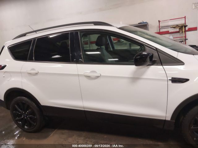 1FMCU0GD2HUC49488 Ford ESCAPE SE