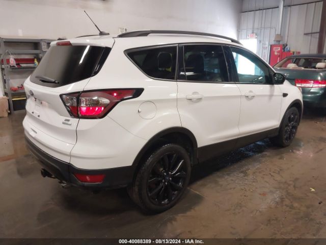 1FMCU0GD2HUC49488 Ford ESCAPE SE