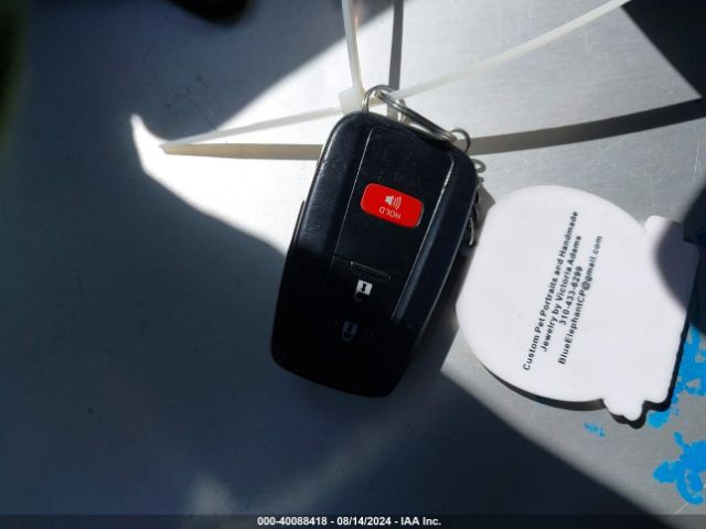 JTDKBRFU9G3014439 Toyota Prius Two