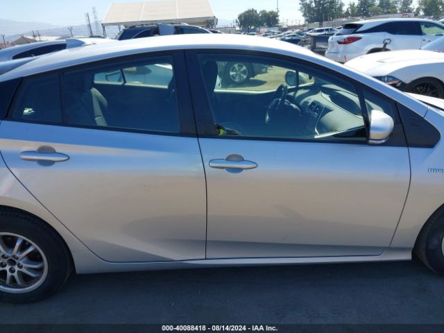 JTDKBRFU9G3014439 Toyota Prius Two