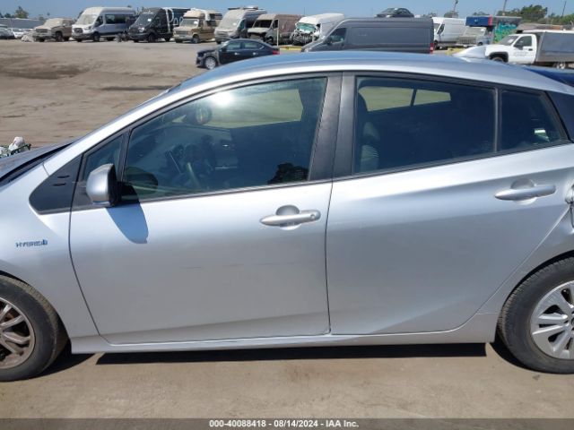 JTDKBRFU9G3014439 Toyota Prius Two