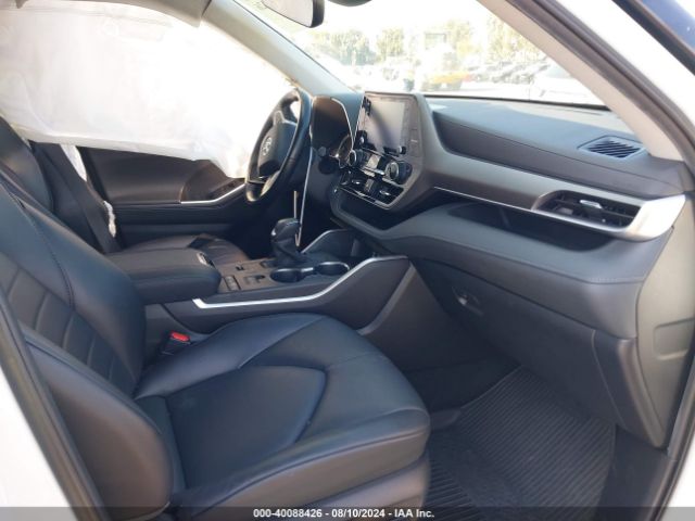 5TDHZRAH6NS550082 Toyota Highlander Xle