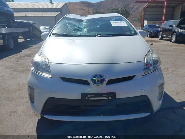 Toyota Prius Two 2015 JTDKN3DU0F0398232 Image 13