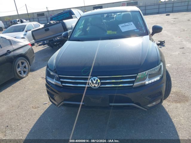 3VV3B7AX4JM091298 Volkswagen Tiguan 2.0t Se/2.0t Sel