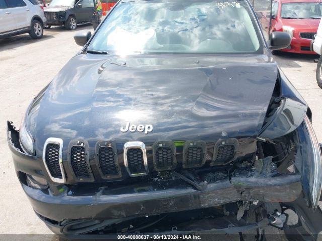 1C4PJLAB1FW657425 Jeep Cherokee Sport