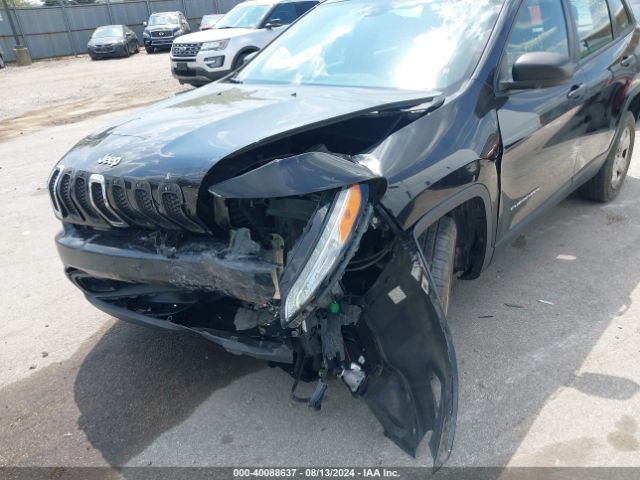 1C4PJLAB1FW657425 Jeep Cherokee Sport