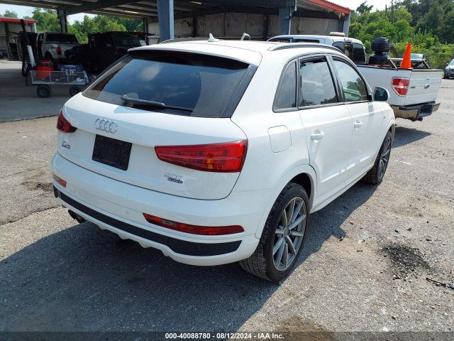 WA1JCCFS1JR010209 Audi Q3 2.0t Premium/2.0t Sport Premium