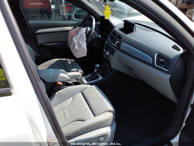 WA1JCCFS1JR010209 Audi Q3 2.0t Premium/2.0t Sport Premium
