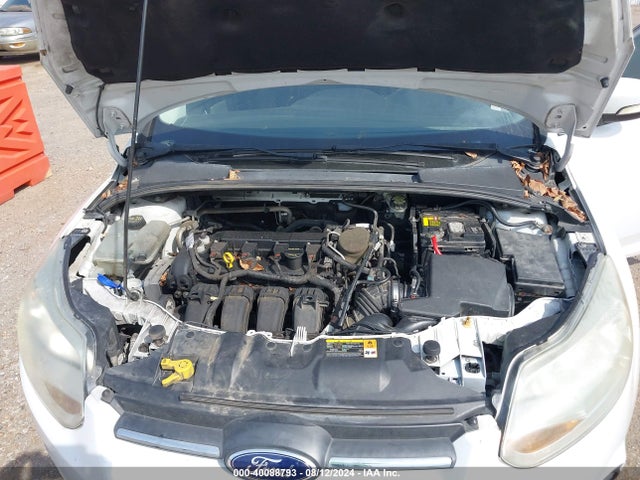 Ford FOCUS SE 2014 1FADP3F23EL179945 Image 10