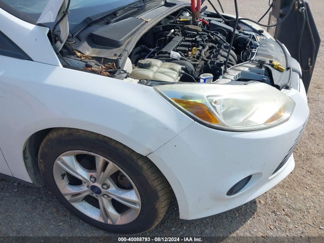 Ford FOCUS SE 2014 1FADP3F23EL179945 Image 6