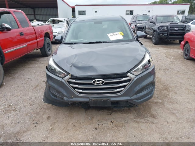 Hyundai TUCSON SE 2018 KM8J23A41JU808137 Image 11