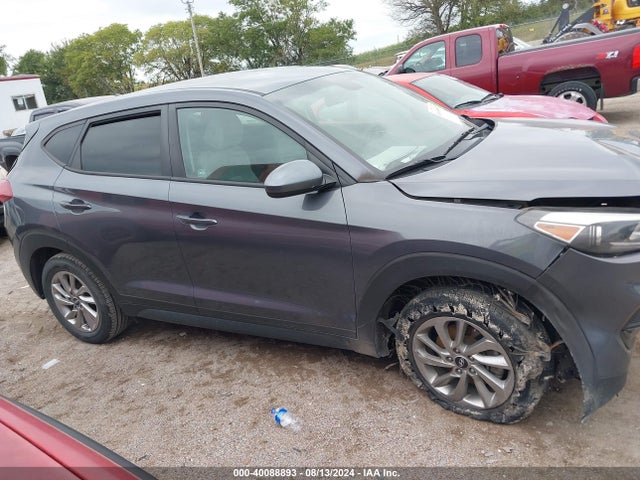 Hyundai TUCSON SE 2018 KM8J23A41JU808137 Image 12