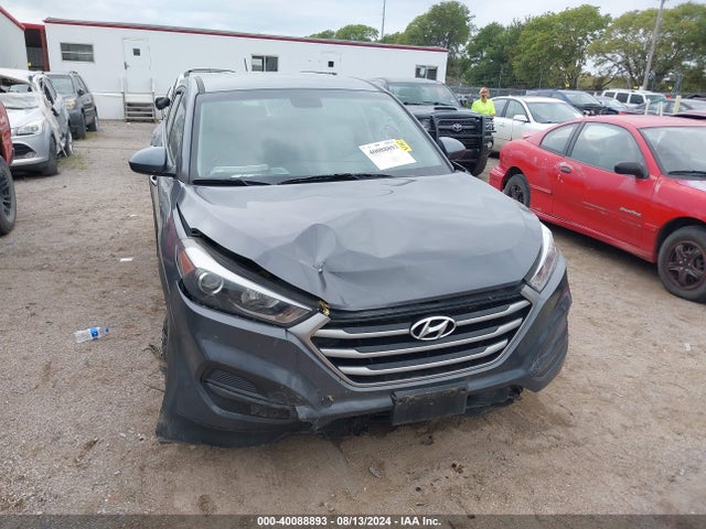 Hyundai TUCSON SE 2018 KM8J23A41JU808137 Image 6