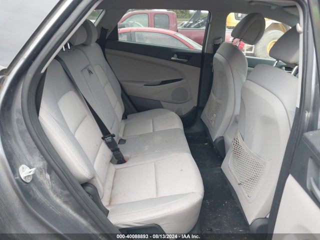Hyundai TUCSON SE 2018 KM8J23A41JU808137 Image 8