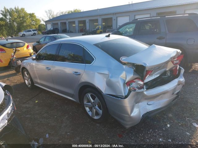 1VWAT7A32FC121243 Volkswagen Passat 1.8t Limited Edition