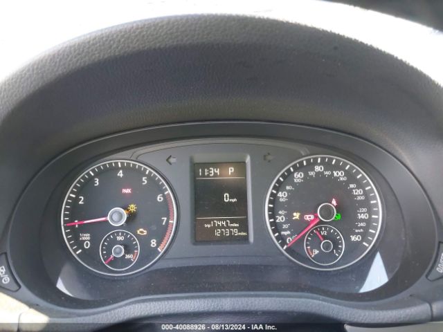 1VWAT7A32FC121243 Volkswagen Passat 1.8t Limited Edition