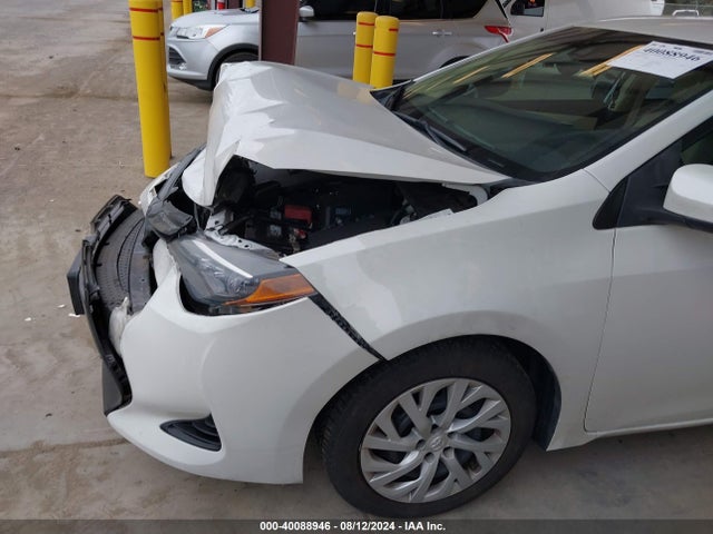 Toyota COROLLA LE 2017 5YFBURHE1HP669381 Image 17