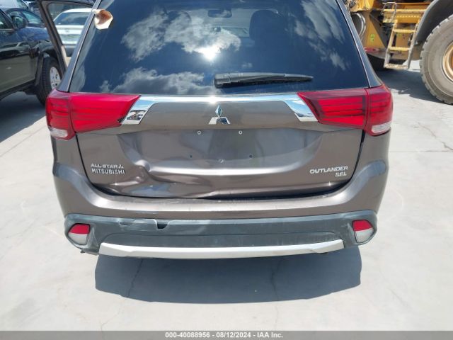 JA4AD3A38JZ015470 Mitsubishi Outlander Sel